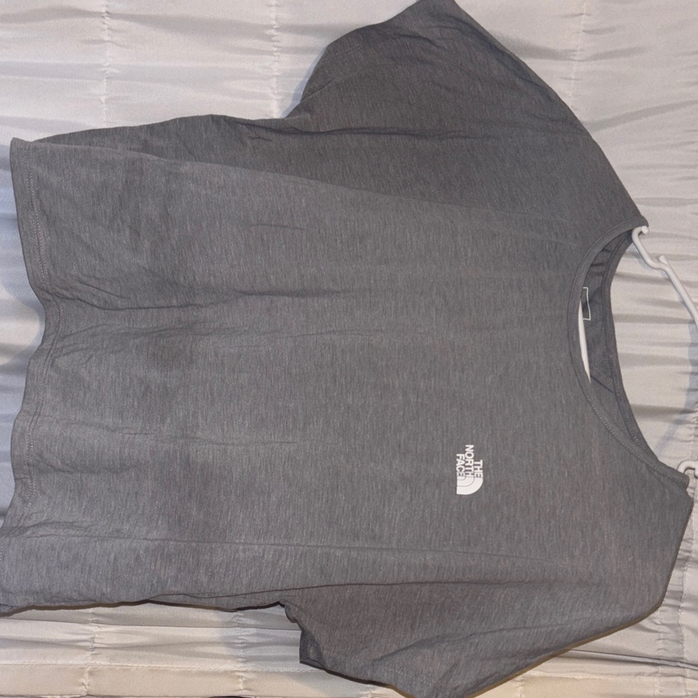 The North Face Women's Heather Gray Cropped Short Sleeve Tee